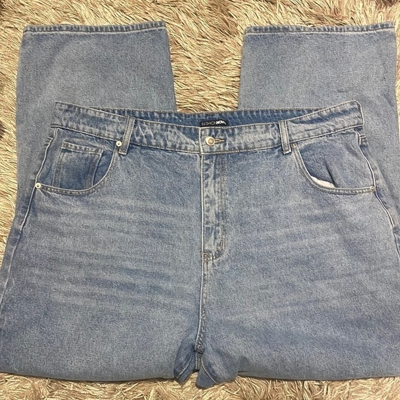 FASHION Nova High Waist Straight Leg Ripped Light Blue Jeans Size 18 - Picture 1 of 9